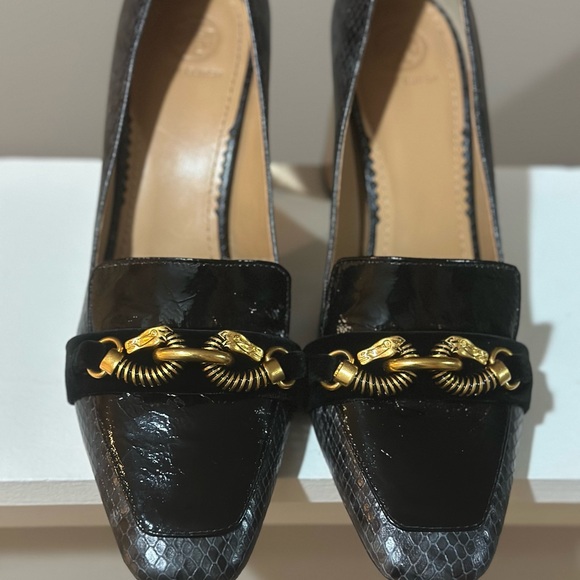 Tory Burch Women’s 10.5 Jessa Black Chunky Heel Horse Bit Loafers